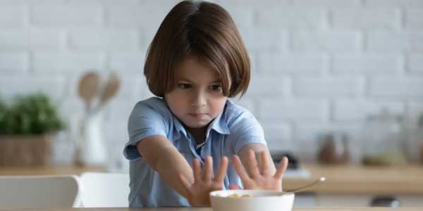 Lipsa poftei de mâncare la copii: cauze, soluții practice și metode utile de a preveni pierderea apetitului